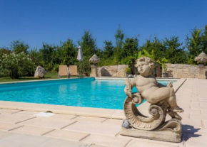 Hotels in Casseneuil